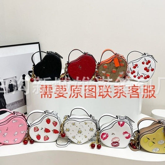 2025 New Urban Simple Style Women&#039;s Heart-Shaped Mobile Phone Bag Versatile One-Shoulder Diagonal Trendy Bag